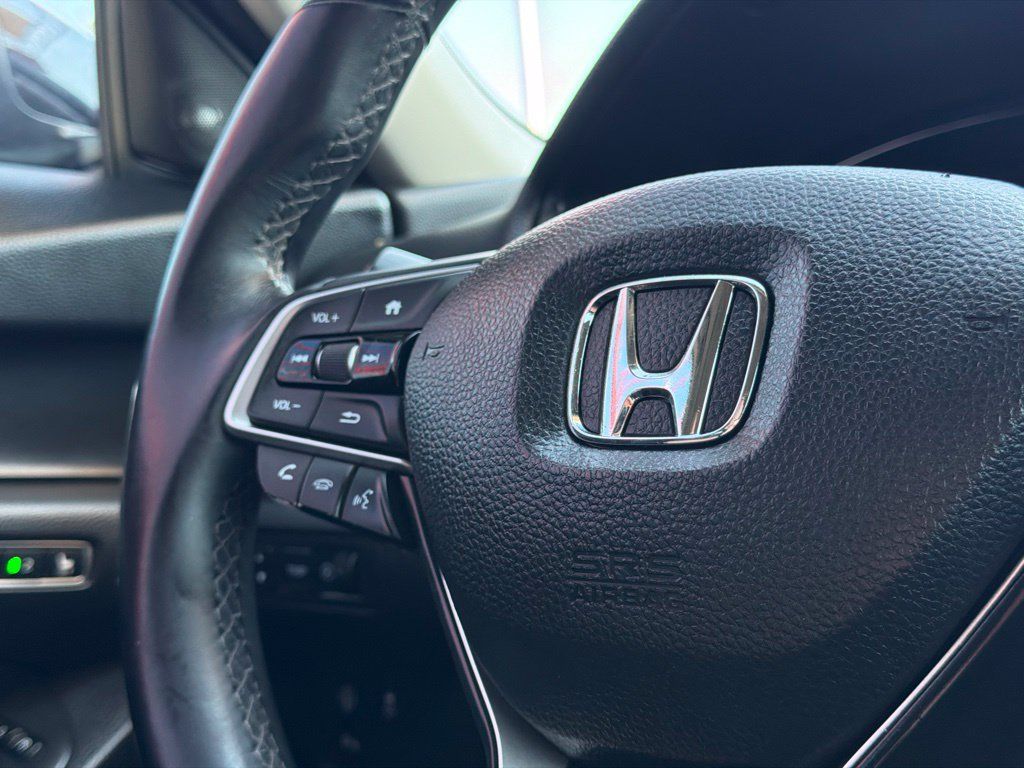 Used 2018 Honda Accord Touring image 28