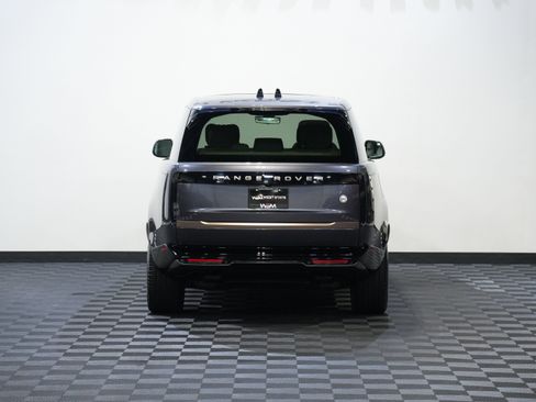 Used 2023 Land Rover Range Rover SV AWD/4WD image 7