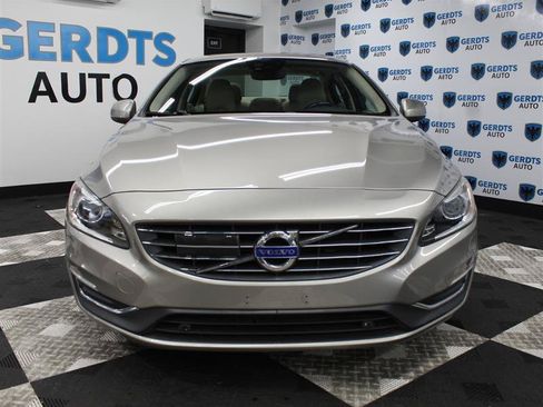 Used 2015 Volvo S60 T5 Platinum w/ Climate Package AWD/4WD image 6