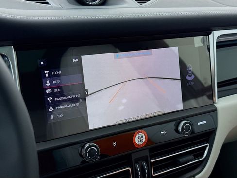 New 2026 Porsche Macan S image 22