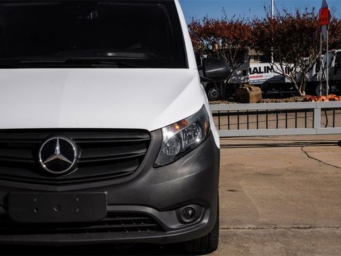 Used 2023 Mercedes-Benz Metris image 39