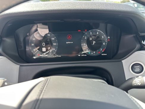 Certified 2025 Land Rover Range Rover Velar Dynamic SE image 11