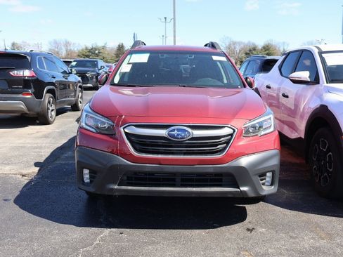 Used 2022 Subaru Outback Premium image 8
