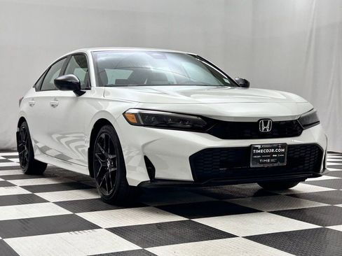 Used 2026 Honda Civic Sport image 2