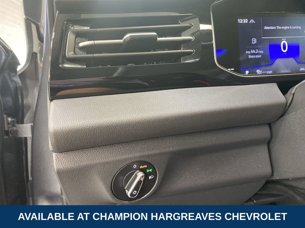 Used 2025 Volkswagen Jetta S FWD image 23