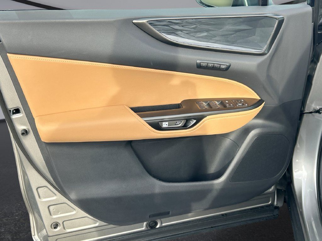 Used 2024 Lexus NX 250 FWD image 16