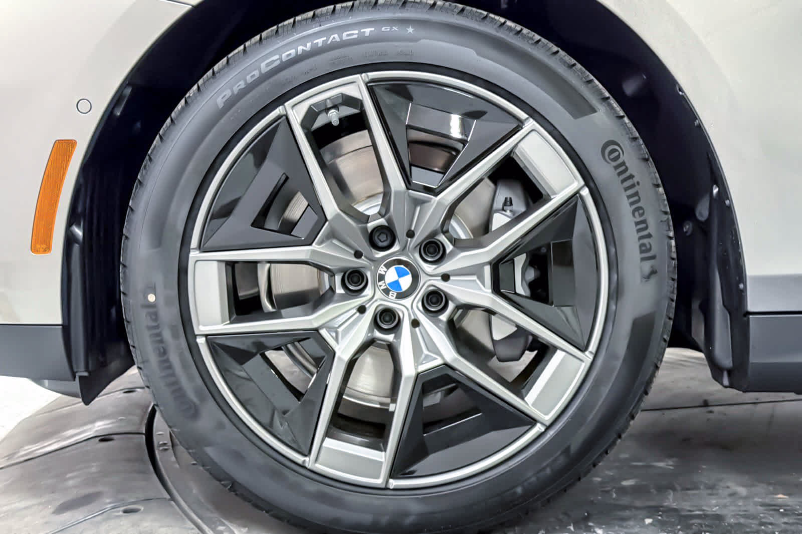 Used 2026 BMW 530i RWD image 24