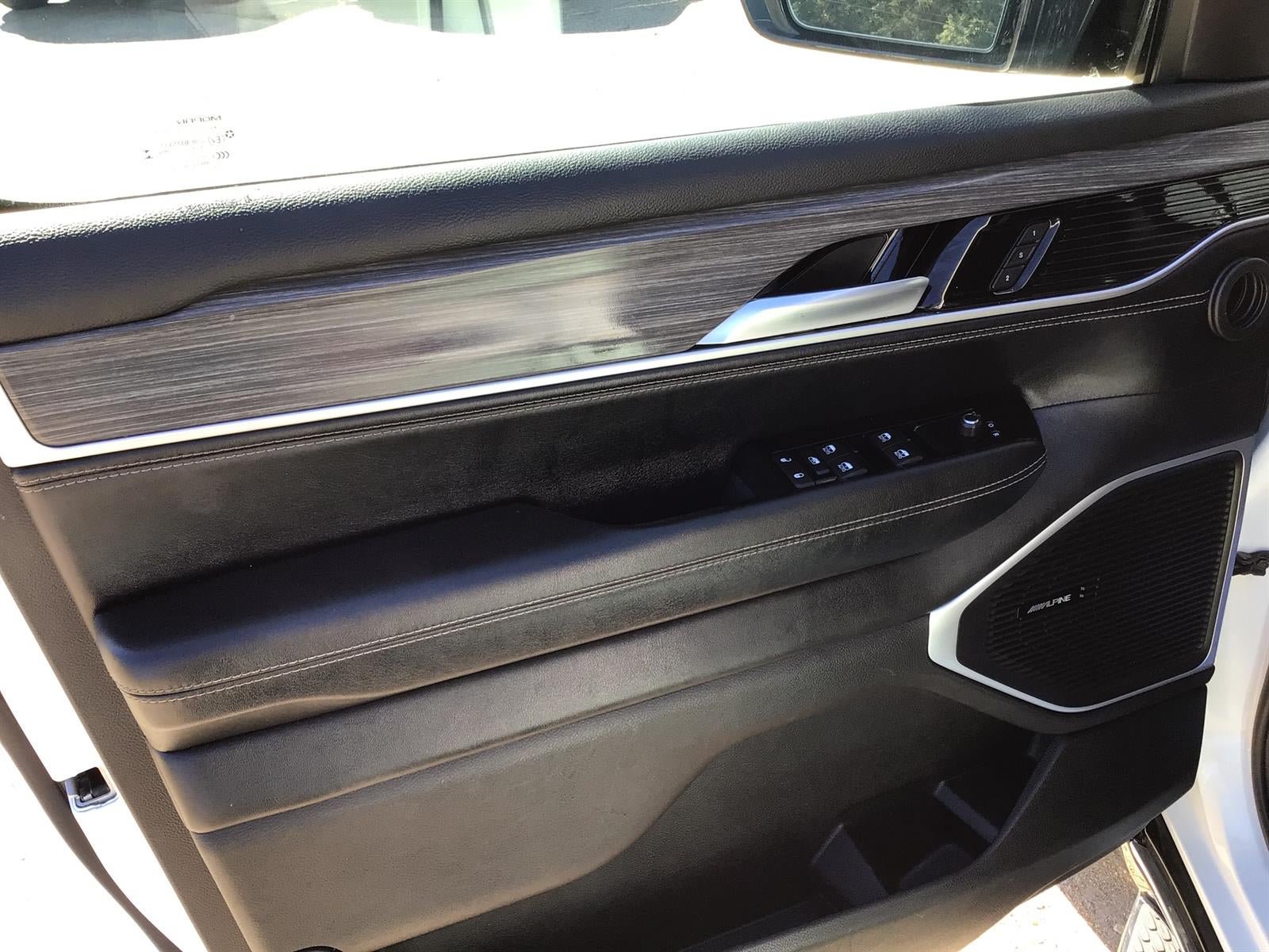 Used 2024 Jeep Wagoneer Series II w/ Flexible Seating Group AWD/4WD image 17
