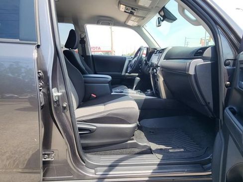 Used 2023 Toyota 4Runner SR5 AWD/4WD image 11