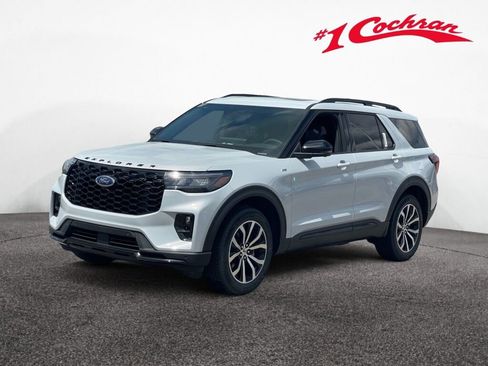 New 2026 Ford Explorer ST-Line AWD/4WD image 3