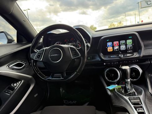 Used 2017 Chevrolet Camaro LT w/ Technology Package image 22