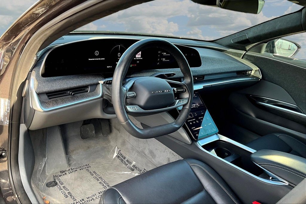 Used 2024 Lucid Air Pure RWD image 18