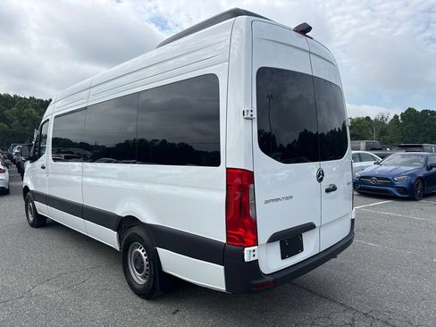 Used 2025 Mercedes-Benz Sprinter 2500 image 5