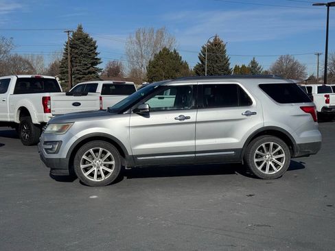 Used 2016 Ford Explorer Limited image 4