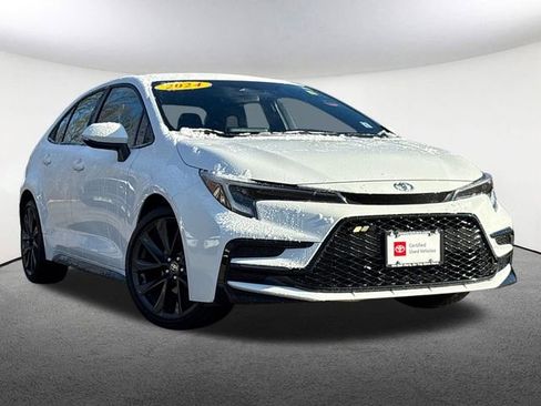 Certified 2024 Toyota Corolla SE image 2