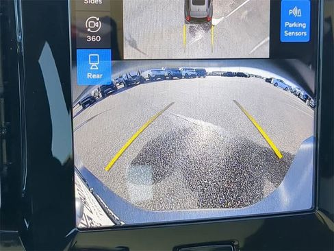 Used 2026 Volvo XC40 B5 Plus w/ Protection Package Premier image 28