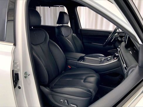 Used 2023 Hyundai Palisade Calligraphy image 6