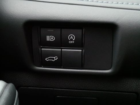 Certified 2024 Toyota Highlander LE AWD/4WD image 28