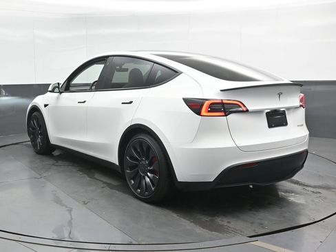 Used 2023 Tesla Model Y Performance AWD/4WD image 9