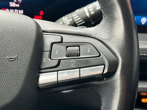 Used 2024 Cadillac XT4 Premium Luxury image 32