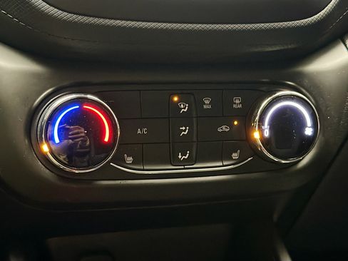 Used 2023 Chevrolet TrailBlazer LT image 10