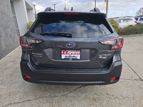 Certified 2025 Subaru Outback Premium image 26