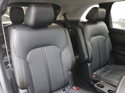 Certified 2024 MAZDA CX-90 Plug-In Hybrid w/ Premium Pkg image 9