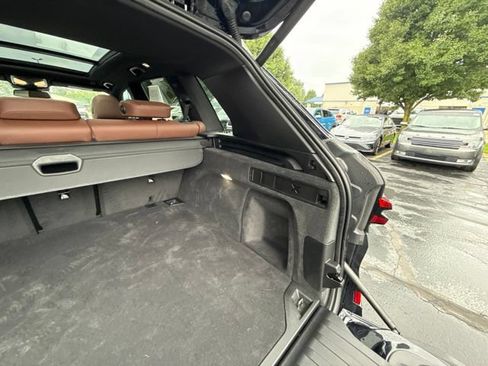 Used 2025 BMW X5 xDrive40i w/ M Sport Package AWD/4WD image 23
