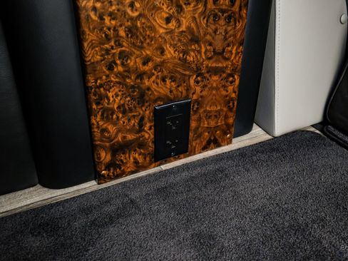 Used 2023 Mercedes-Benz Sprinter 3500 image 91