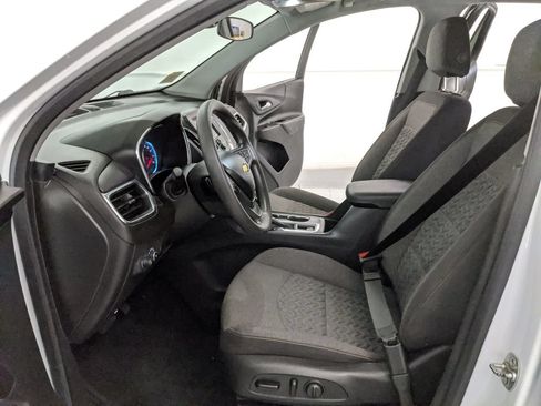 Used 2023 Chevrolet Equinox LT w/ LPO, Floor Liner Package AWD/4WD image 15