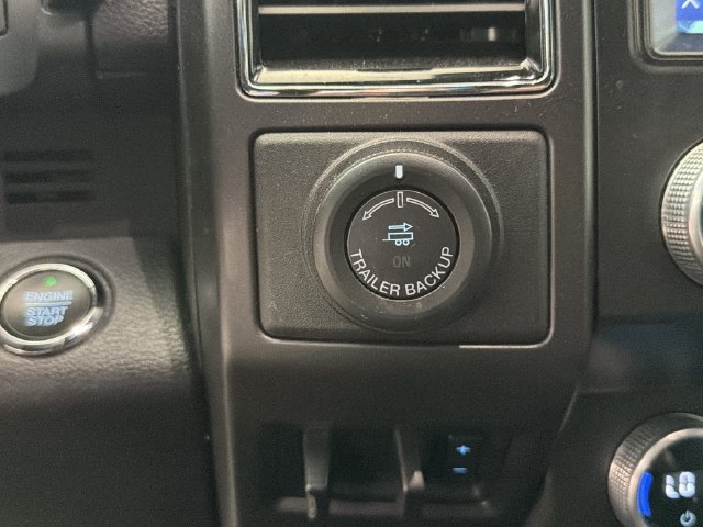 Used 2021 Ford Expedition Max Limited RWD image 9