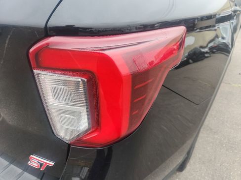 Used 2023 Ford Explorer ST w/ Equipment Group 401A AWD/4WD image 13