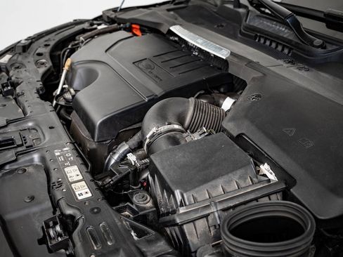 Used 2023 Land Rover Range Rover Evoque R-Dynamic SE image 46