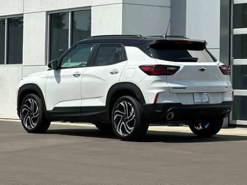 New 2026 Chevrolet TrailBlazer RS w/ Convenience Package FWD image 6