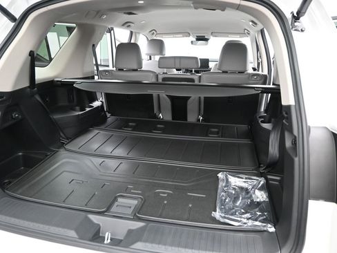 New 2025 Honda Pilot EX-L image 11