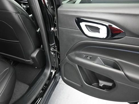 New 2026 Jeep Compass Latitude AWD/4WD image 20