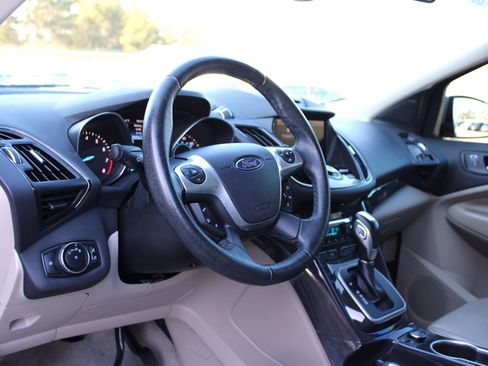 Used 2014 Ford Escape Titanium image 15
