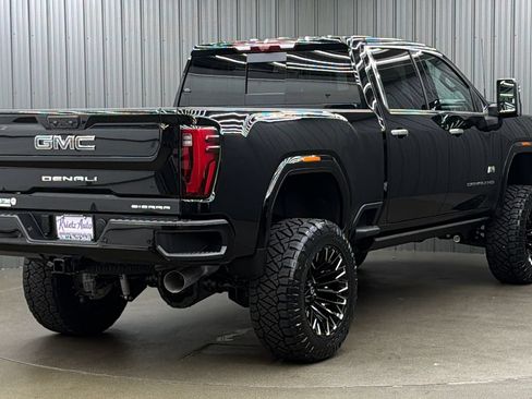 Used 2026 GMC Sierra 3500 Denali Ultimate AWD/4WD image 5