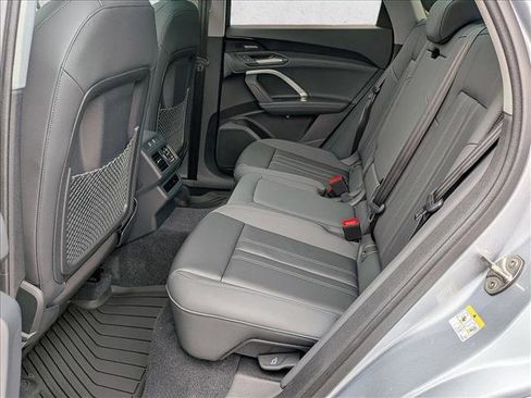 New 2025 Audi Q5 Premium Plus image 15