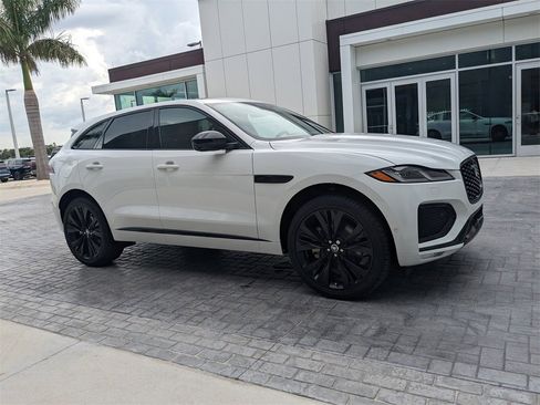 New 2026 Jaguar F-PACE R-Dynamic S image 2