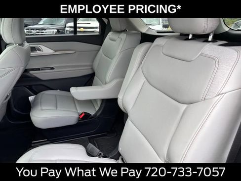 New 2026 Ford Explorer Active w/ Active Comfort Package AWD/4WD image 16