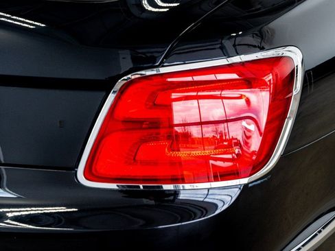 Used 2021 Bentley Flying Spur W12 image 29