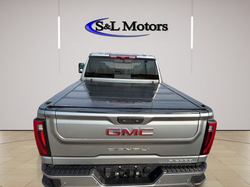 Used 2024 GMC Sierra 2500 Denali w/ Denali Reserve Package AWD/4WD image 7