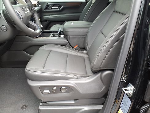 New 2026 GMC Yukon XL Denali AWD/4WD image 14