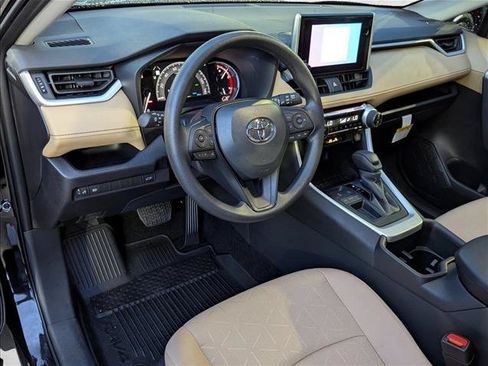 Used 2025 Toyota RAV4 XLE w/ Convenience Package FWD image 3