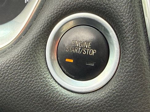 Used 2020 Chevrolet Traverse LS AWD/4WD image 19
