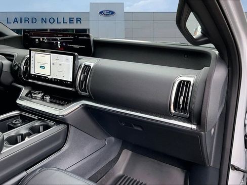 New 2026 Ford Expedition Platinum AWD/4WD image 30