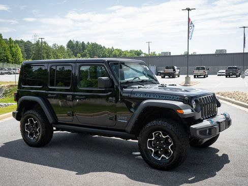Used 2021 Jeep Wrangler Unlimited Rubicon 4xe w/ Cold Weather Group AWD/4WD image 12
