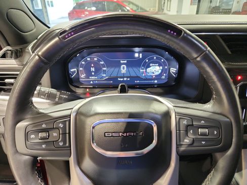 Certified 2023 GMC Yukon Denali w/ Denali Reserve Package AWD/4WD image 6