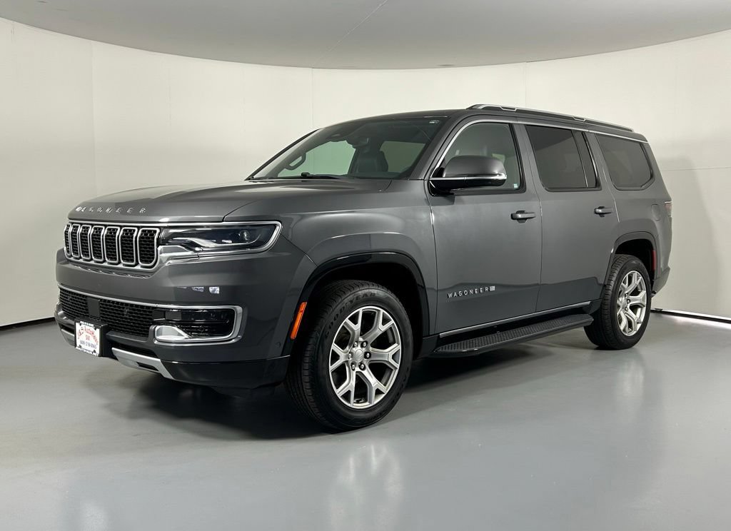 Used 2022 Jeep Wagoneer Series II AWD/4WD image 3